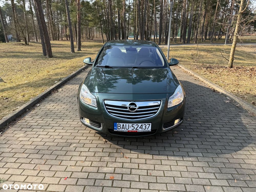 Opel Insignia 2.0 Turbo 4x4 Design Edition - 3