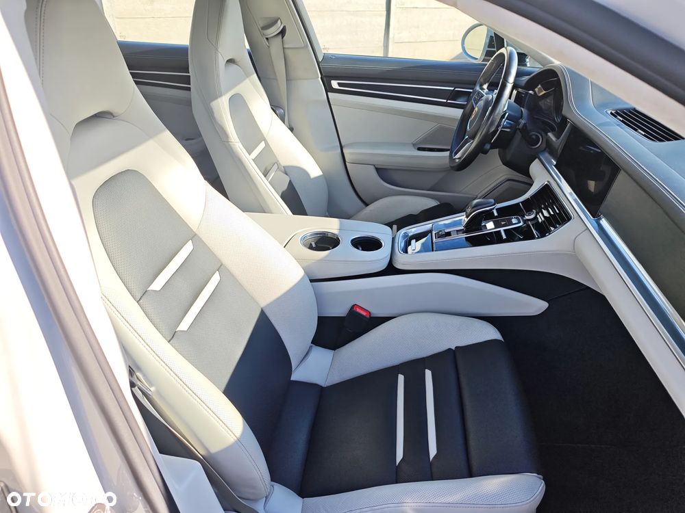 Porsche Panamera GTS - 13