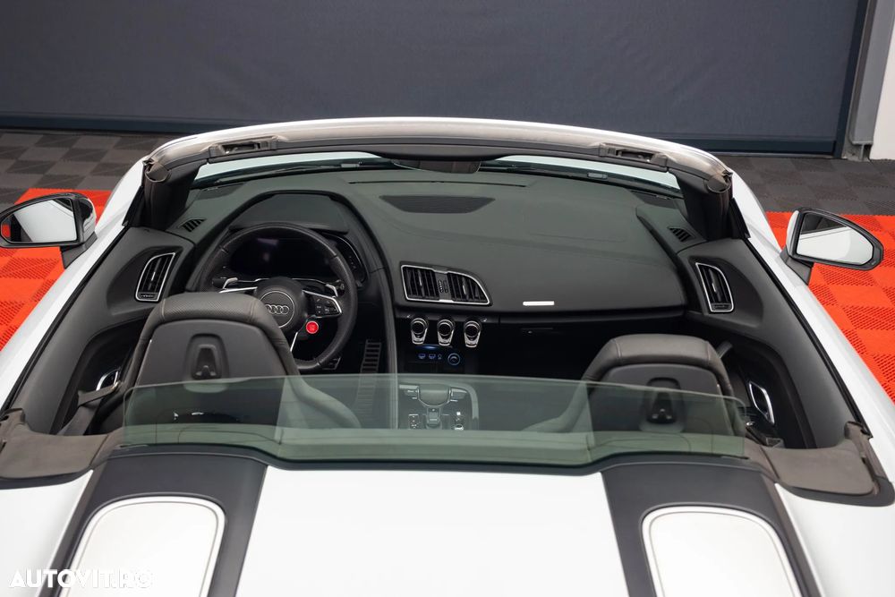 Audi R8 Spyder V10 5.2 FSI quattro S tronic - 36