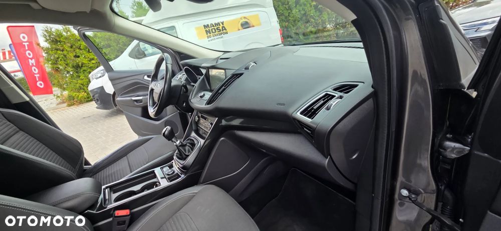 Ford Kuga 1.5 EcoBoost 2x4 Cool & Connect - 36