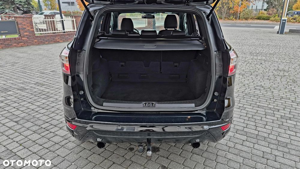 Ford Kuga 1.5 EcoBoost 2x4 ST-Line - 11