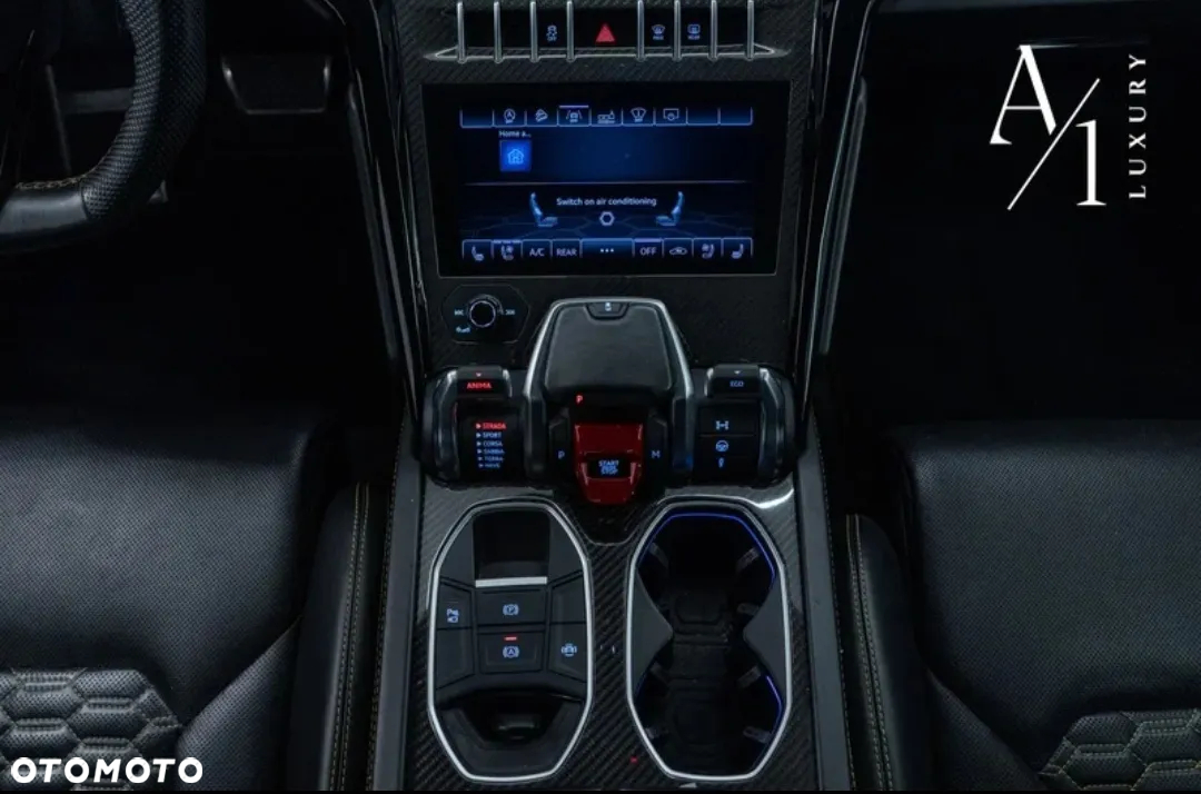 Lamborghini Urus Standard - 25