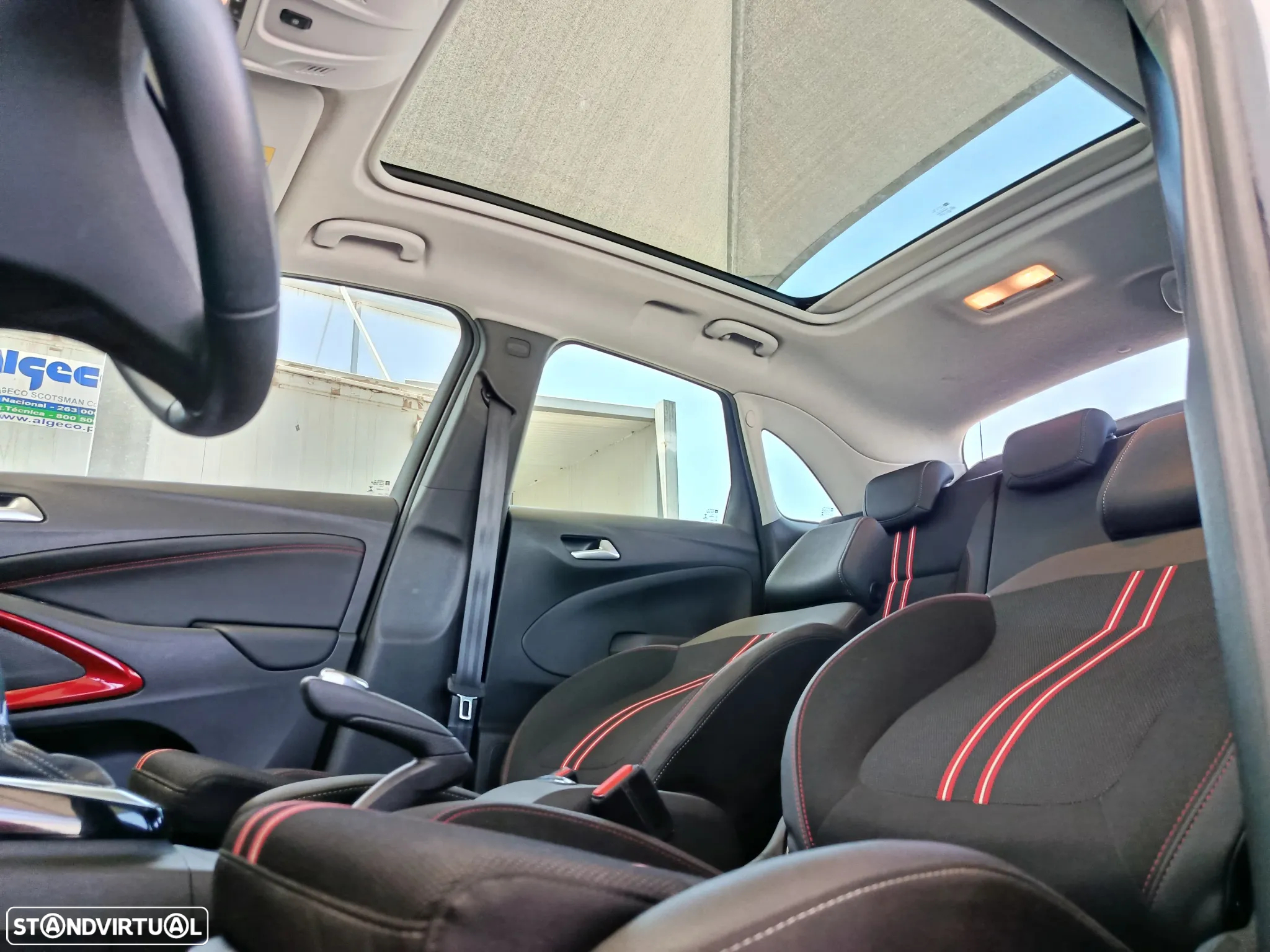 Opel Crossland X - 13