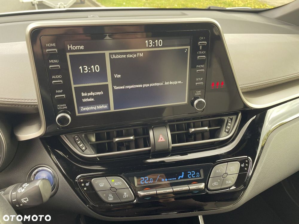 Toyota C-HR 2.0 Hybrid Executive - 18