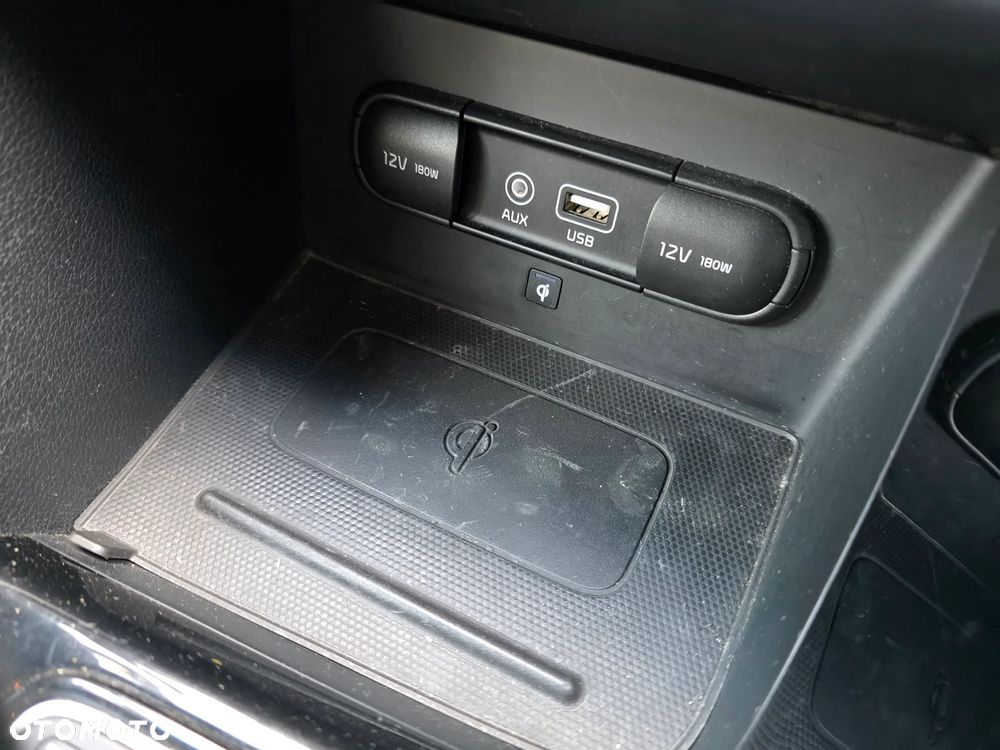 Kia Niro 1.6 GDI Hybrid M - 32