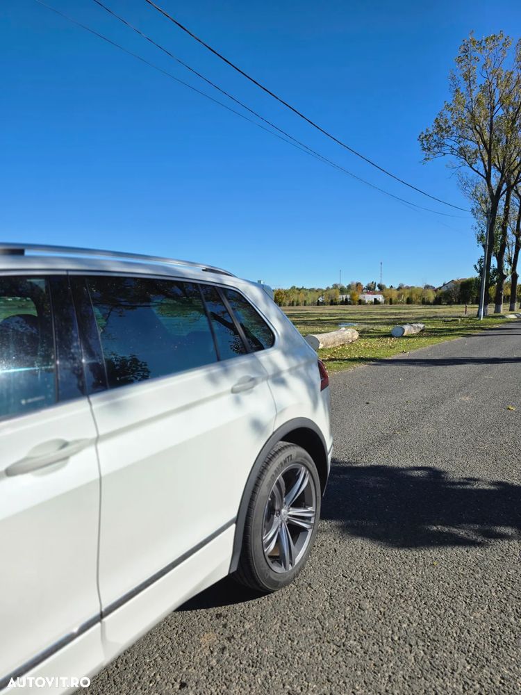 Volkswagen Tiguan 2.0 TDI DSG 4Mot Highline - 9