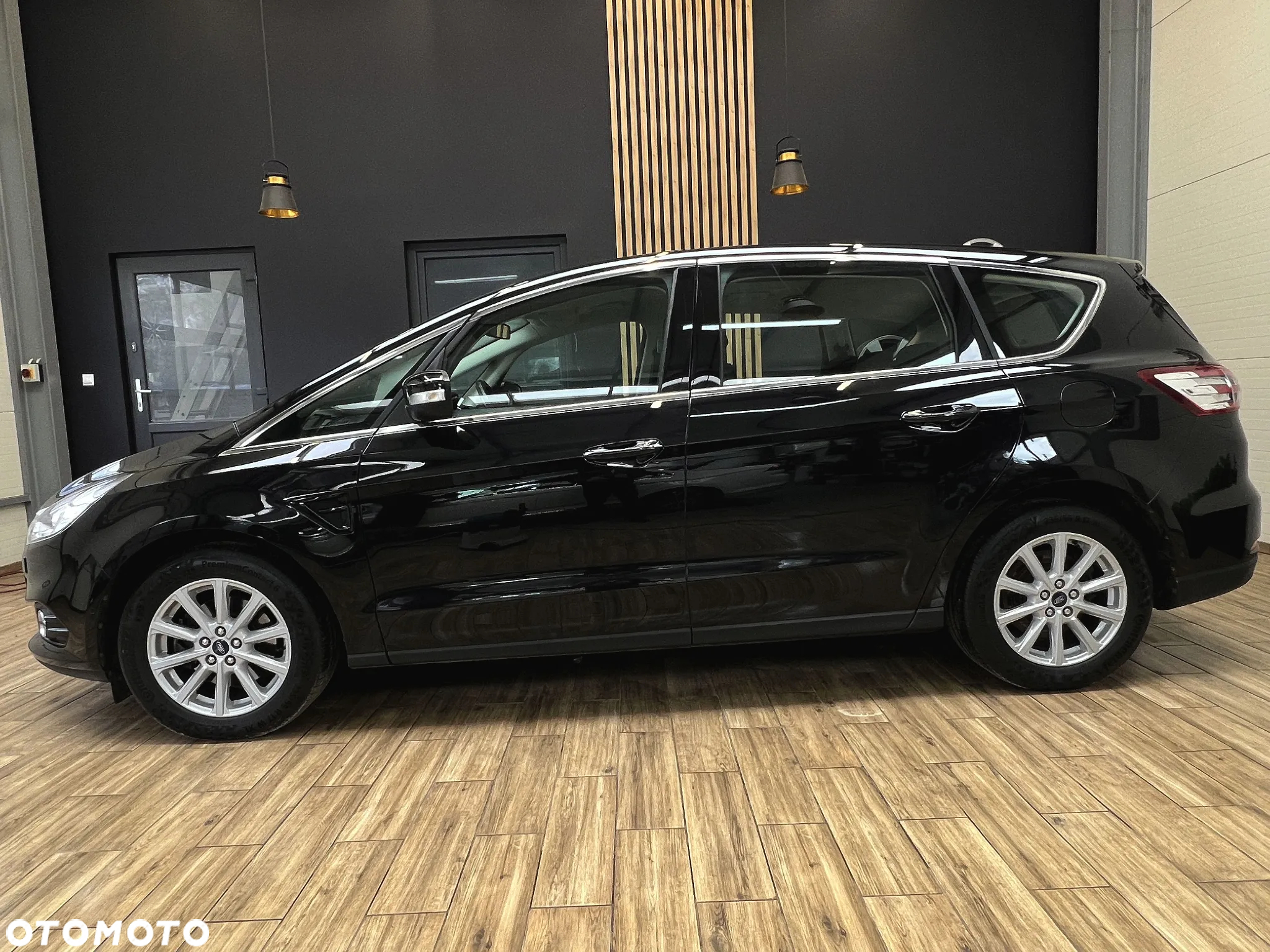 Ford S-Max 2.0 TDCi Titanium PowerShift - 12