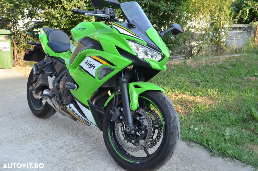Kawasaki Ninja 650 - 1