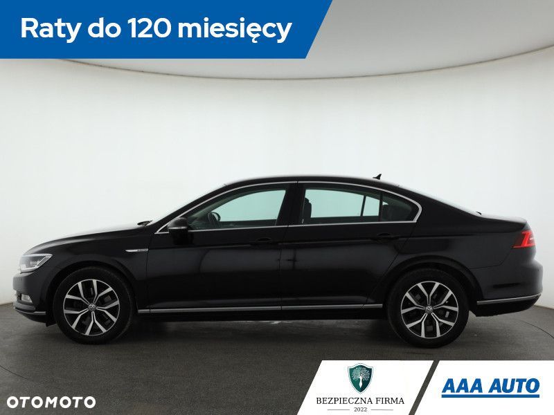Volkswagen Passat - 4