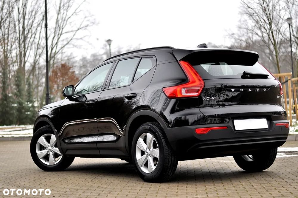 Volvo XC 40 T2 Momentum Pro - 10