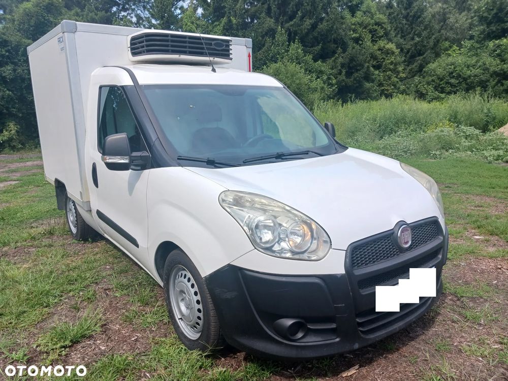 Fiat Doblo 1.3 JTD 2015r Izoterma chlodnia Mroźnia Agregat 230V lodziarka mrożonka - 16