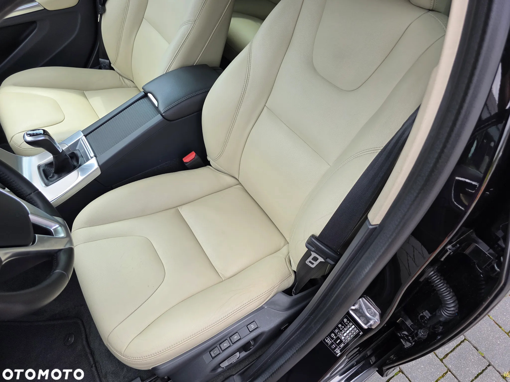 Volvo V60 D3 Drive-E Summum - 21
