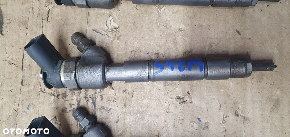 Wtrysk wtryskiwacz wtryskiwacze wtryski paliwa Mercedes B-Klasa W245 2.0 CDI A6400700787 - 4