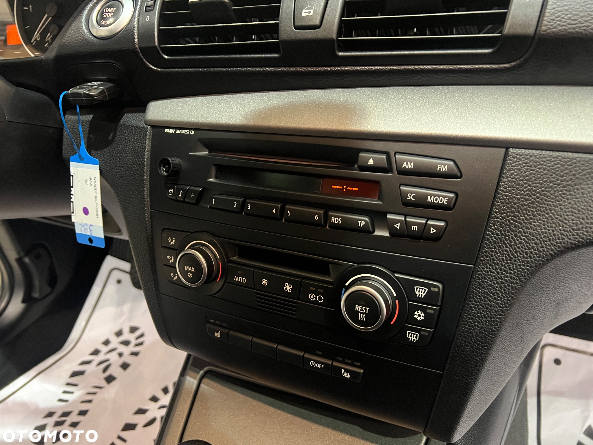 BMW Seria 1 118d - 38