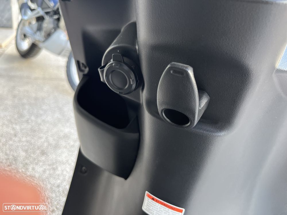 Suzuki Adress 125 - PREÇO PROMOCIONAL !! - DESDE 35 EUR / MÊS !! - 13