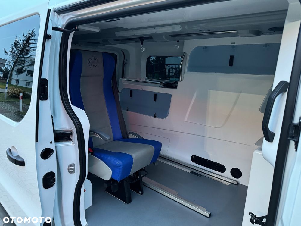 Renault Trafic - 12