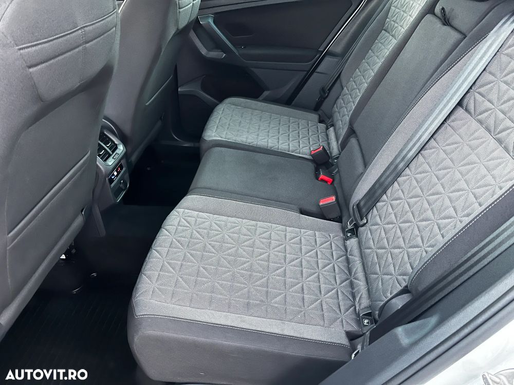 Volkswagen Tiguan - 11