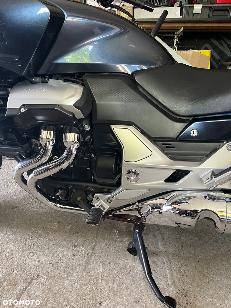 Honda CTX - 7