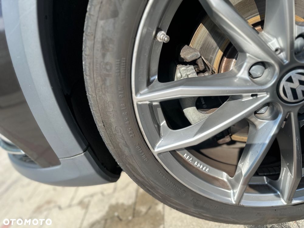 Volkswagen Passat 2.0 TDI 4Mot Highline DSG - 11