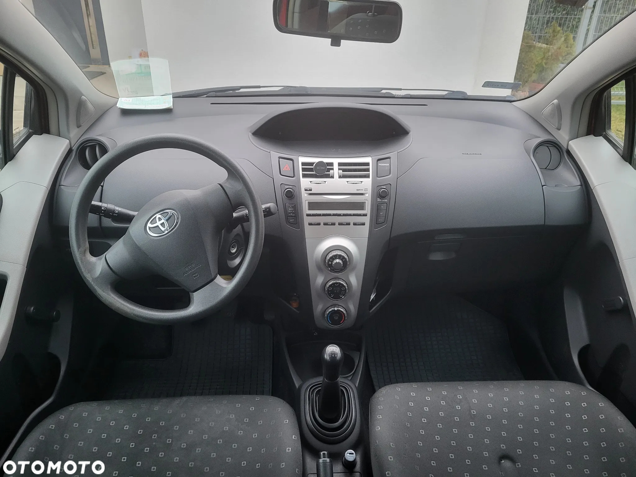 Toyota Yaris 1.0 Terra A/C - 6