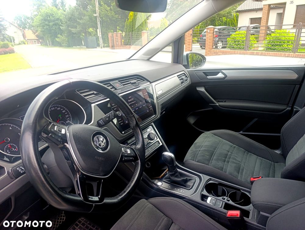 Volkswagen Touran 2.0 TDI SCR (BlueMotion Technology) DSG Comfortline - 8