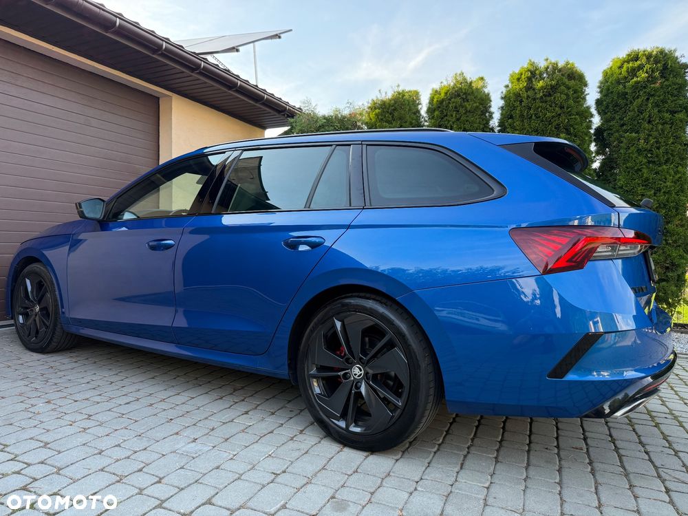 Skoda Octavia 2.0 TDI DSG RS - 17