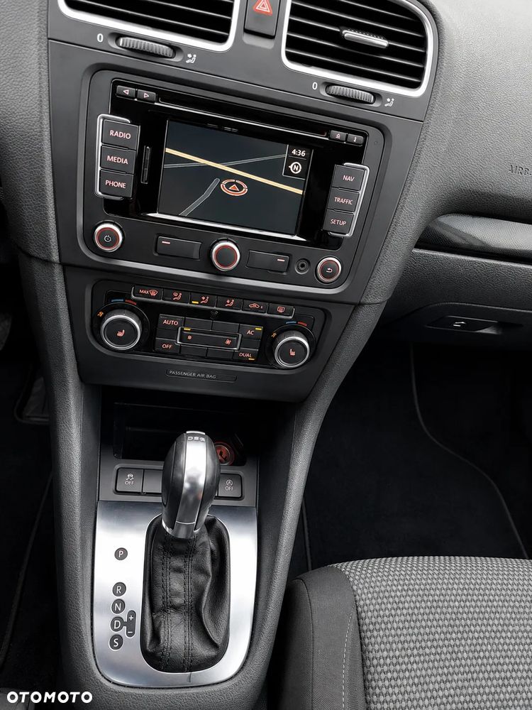 Volkswagen Golf 1.6 TDI DPF DSG Style - 15
