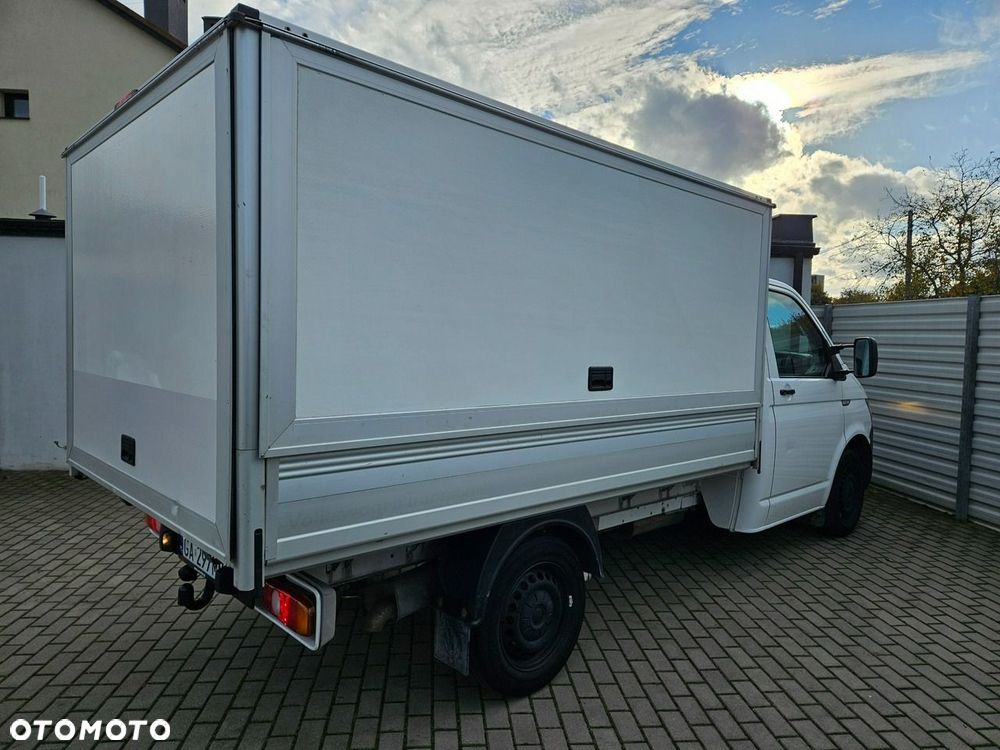 Volkswagen Transporter - 22