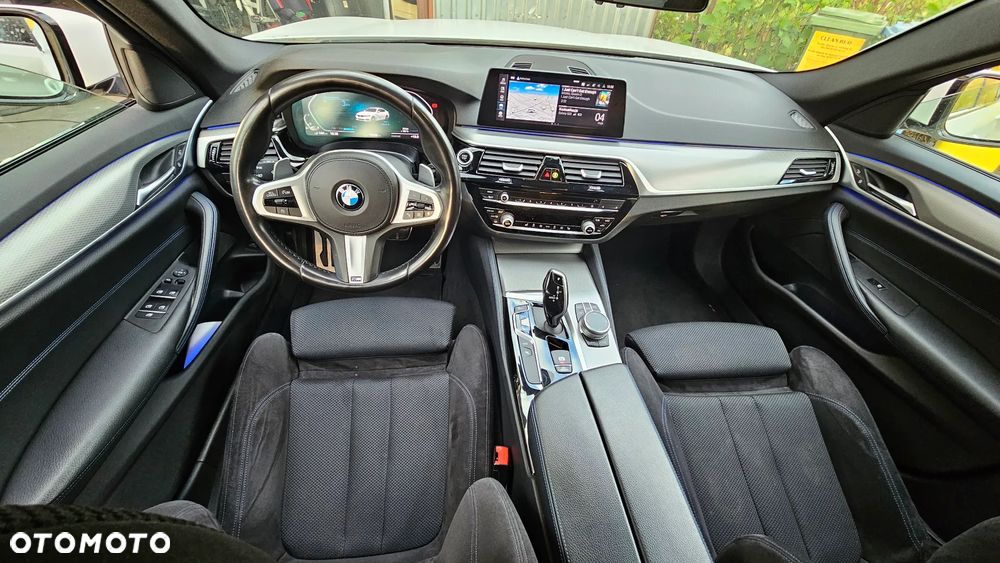 BMW Seria 5 530i M Sport sport - 11