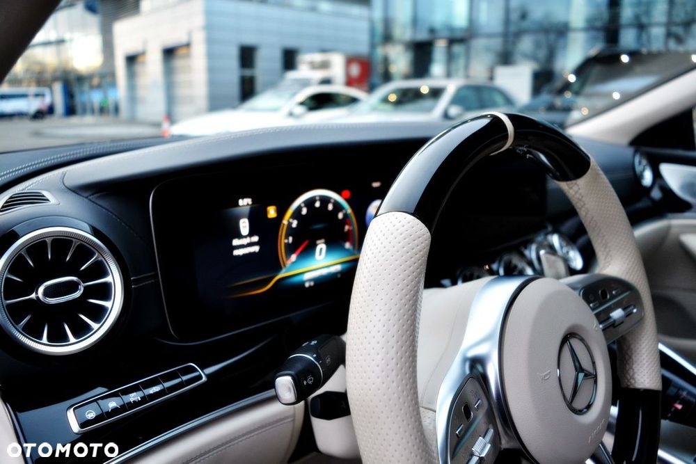 Mercedes-Benz AMG GT 43 4Matic+ Speedshift TCT 9G - 30
