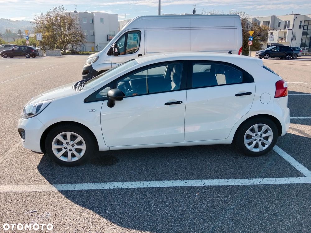 Kia Rio 1.2 Dream Team Edition - 10