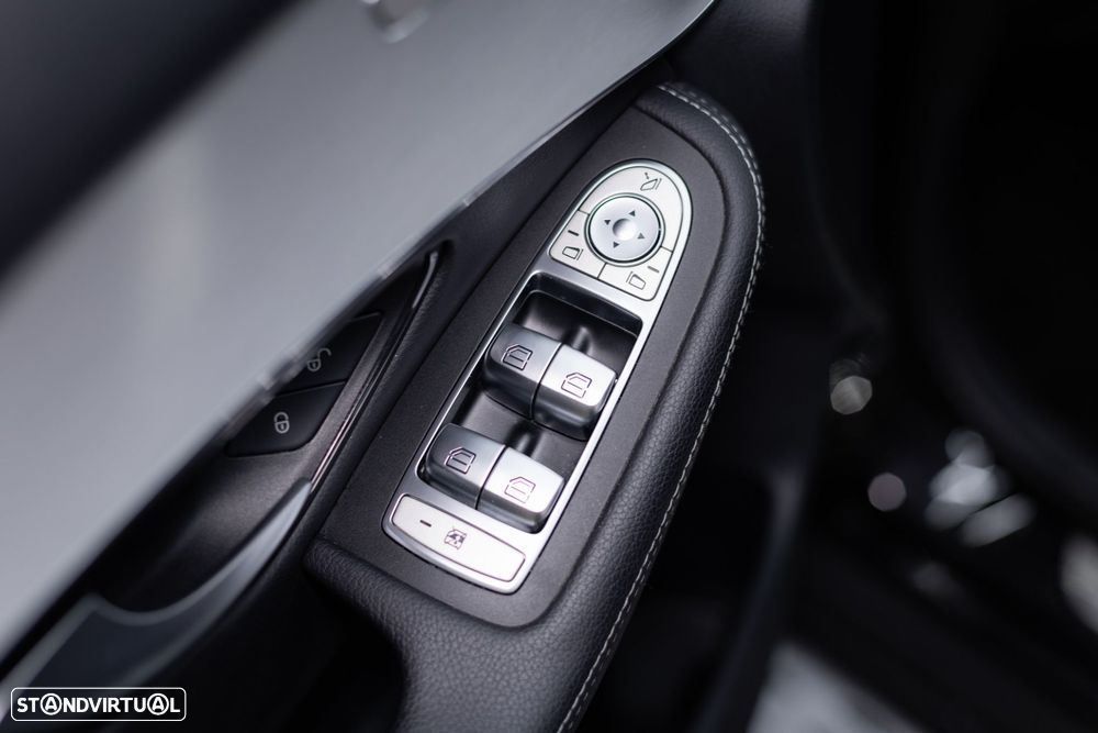 Mercedes-Benz GLC 300 de 4Matic - 33