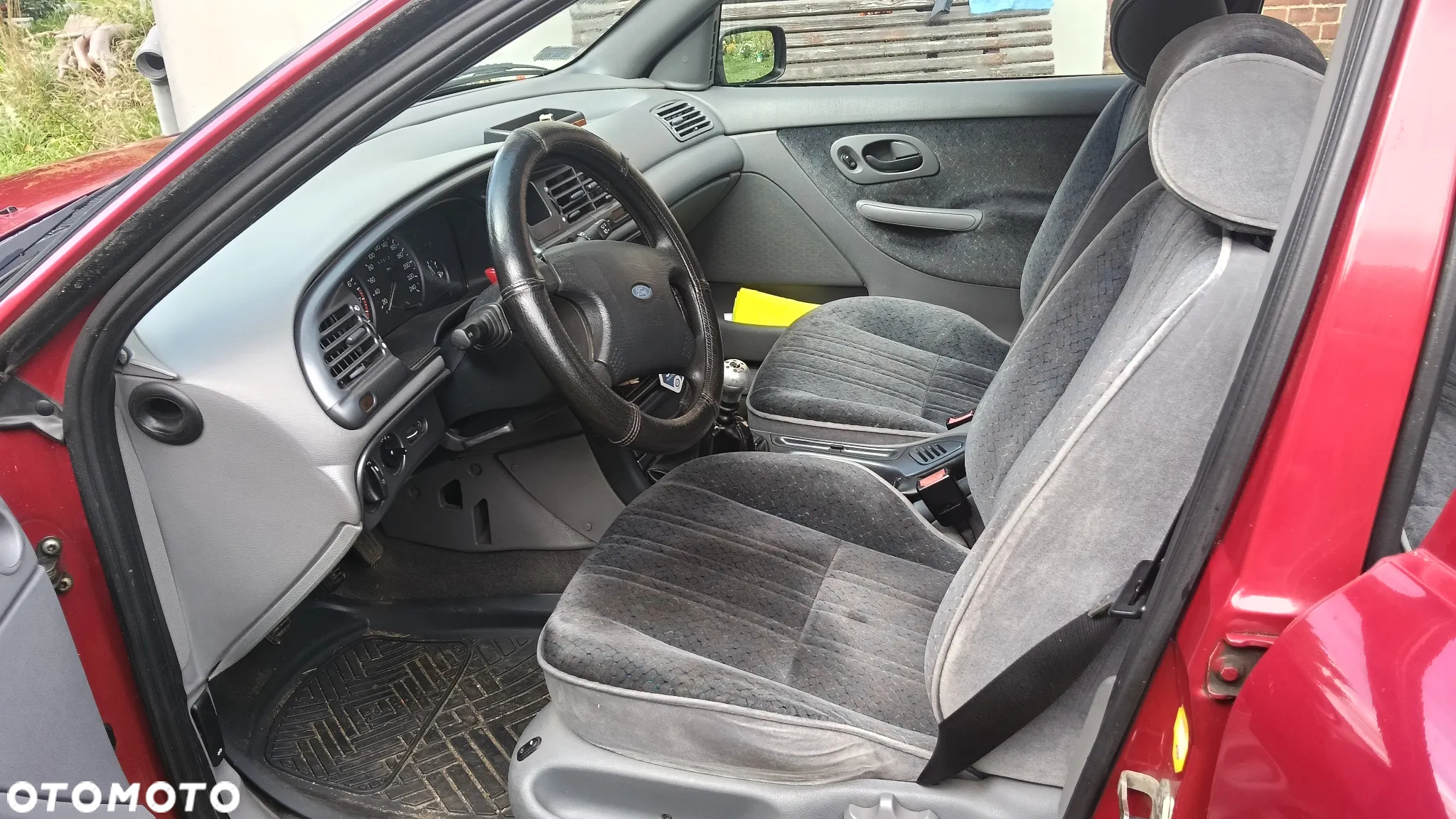 Ford Mondeo 1.6 GLX - 7