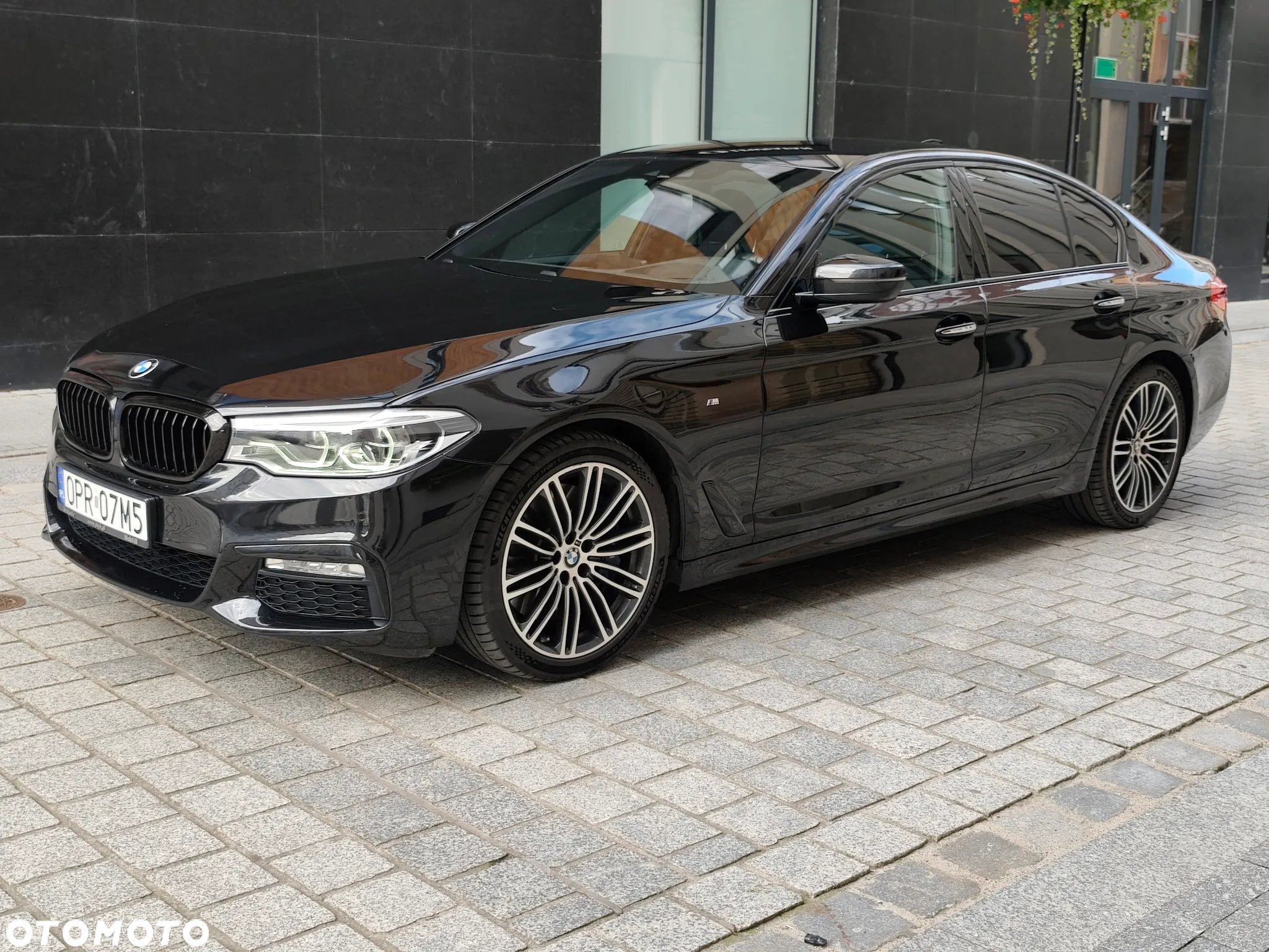 BMW Seria 5 540d xDrive M Sport Edition - 9