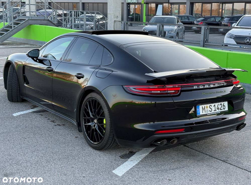 Porsche Panamera Turbo S - 4
