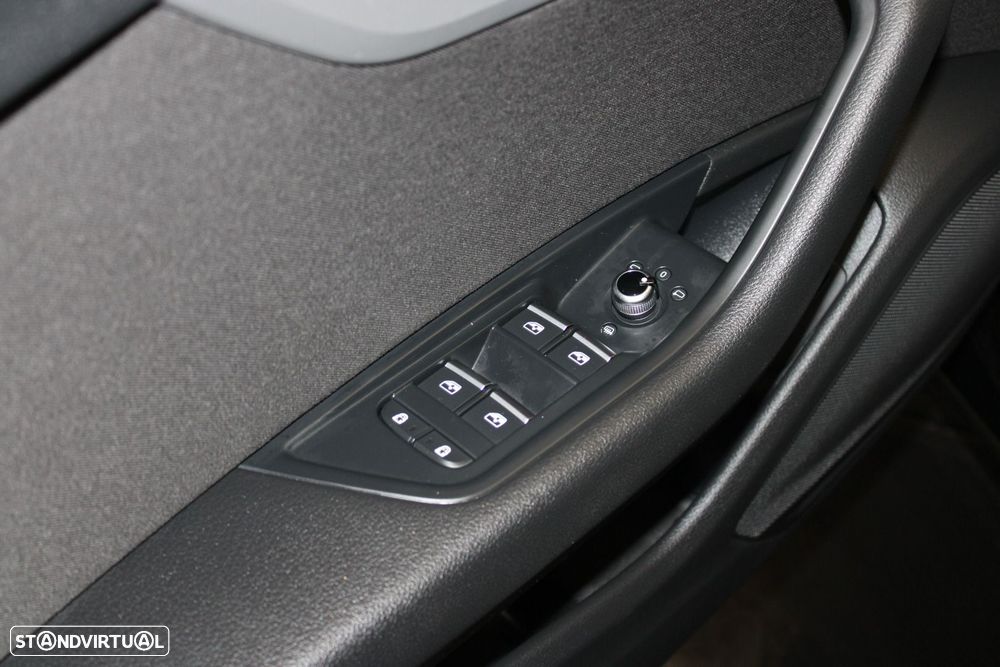 Audi A4 Avant 35 TDI Advanced S tronic - 26