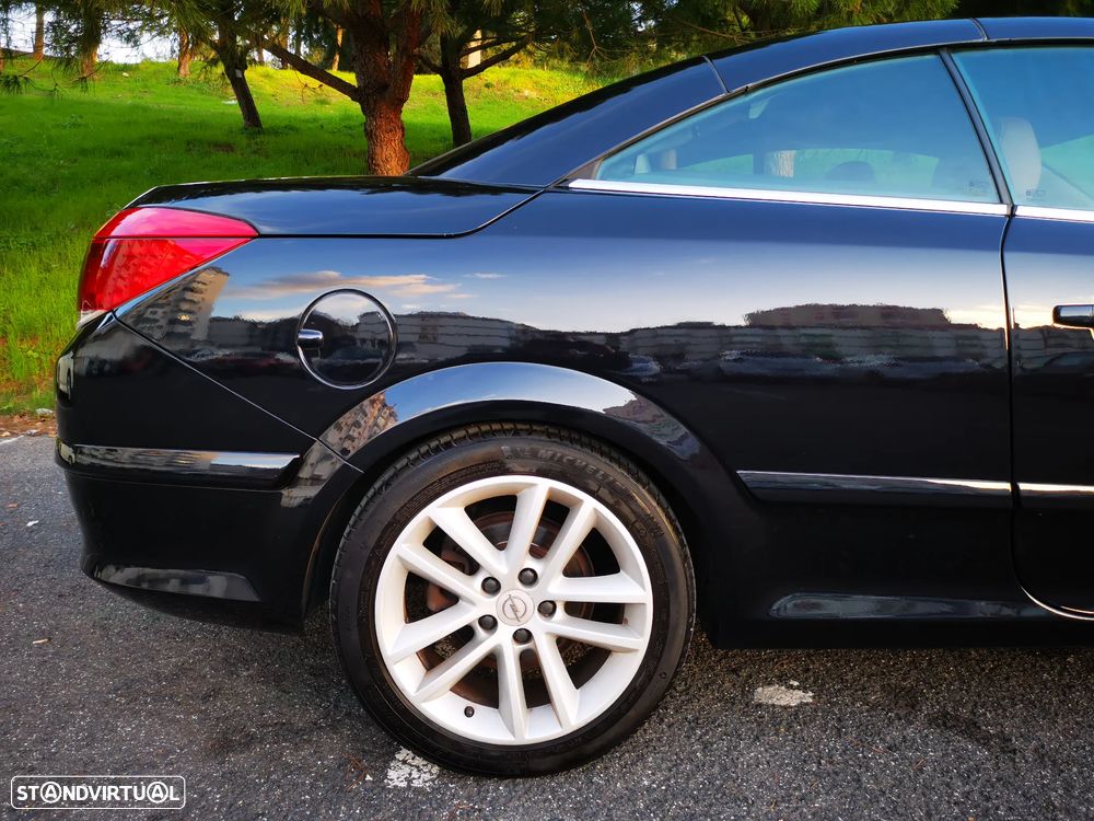 Opel Astra Cabrio TwinTop 1.9 CDTi - 14