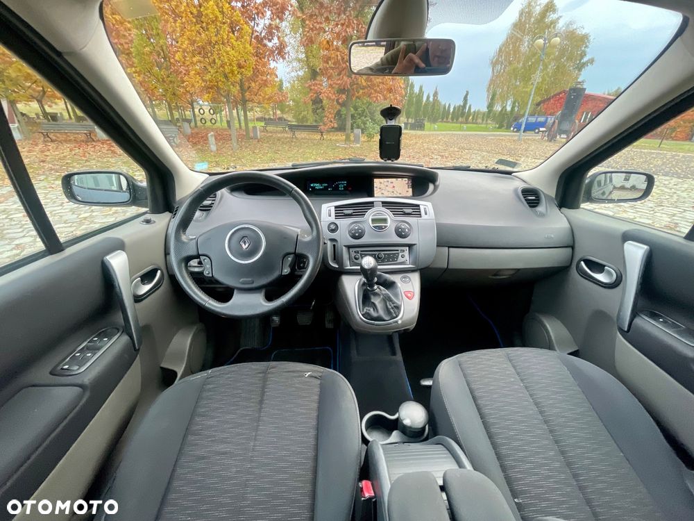Renault Scenic - 15
