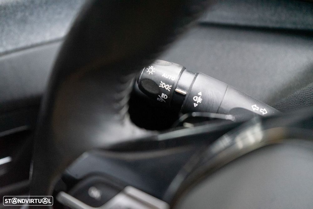 Peugeot 308 BlueHDi 130 EAT8 Allure Pack - 31