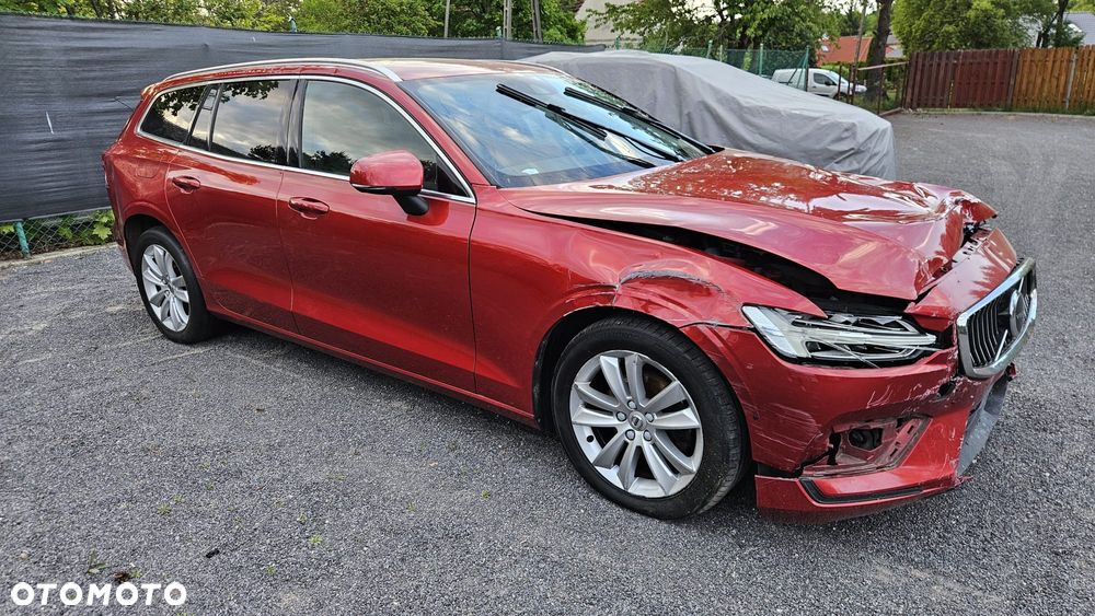Volvo V60 D3 Geartronic Momentum Pro - 1