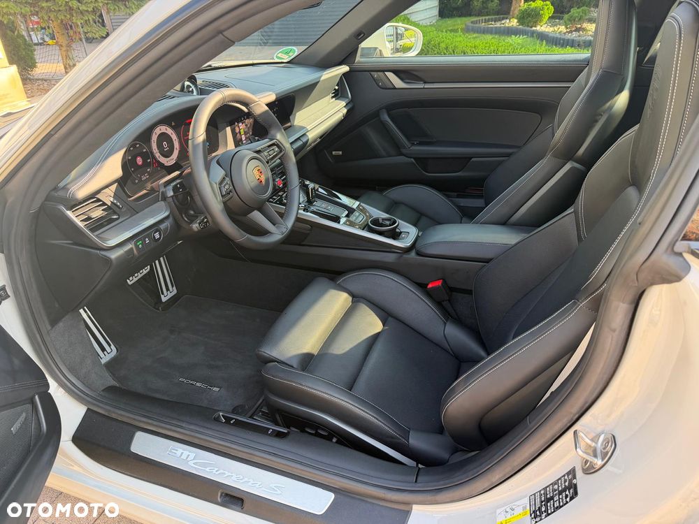 Porsche 911 - 22