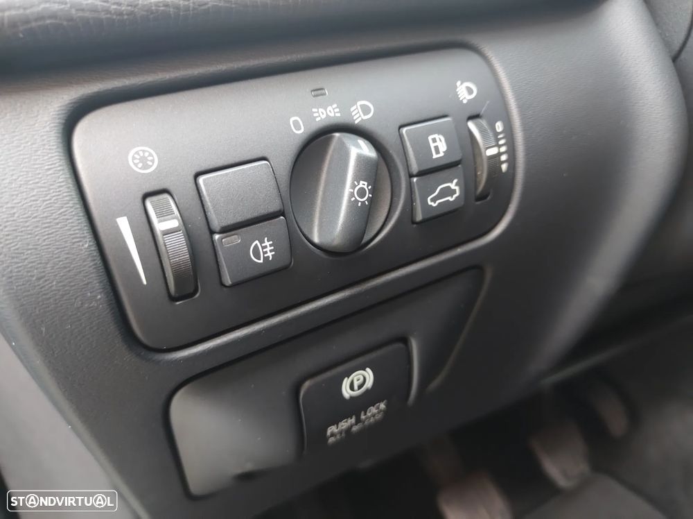 Volvo XC 60 2.0 D3 Drive Momentum Start/Stop - 24