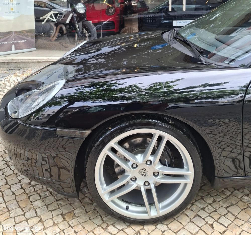 Porsche 911 (996) Carrera Coupé - 8