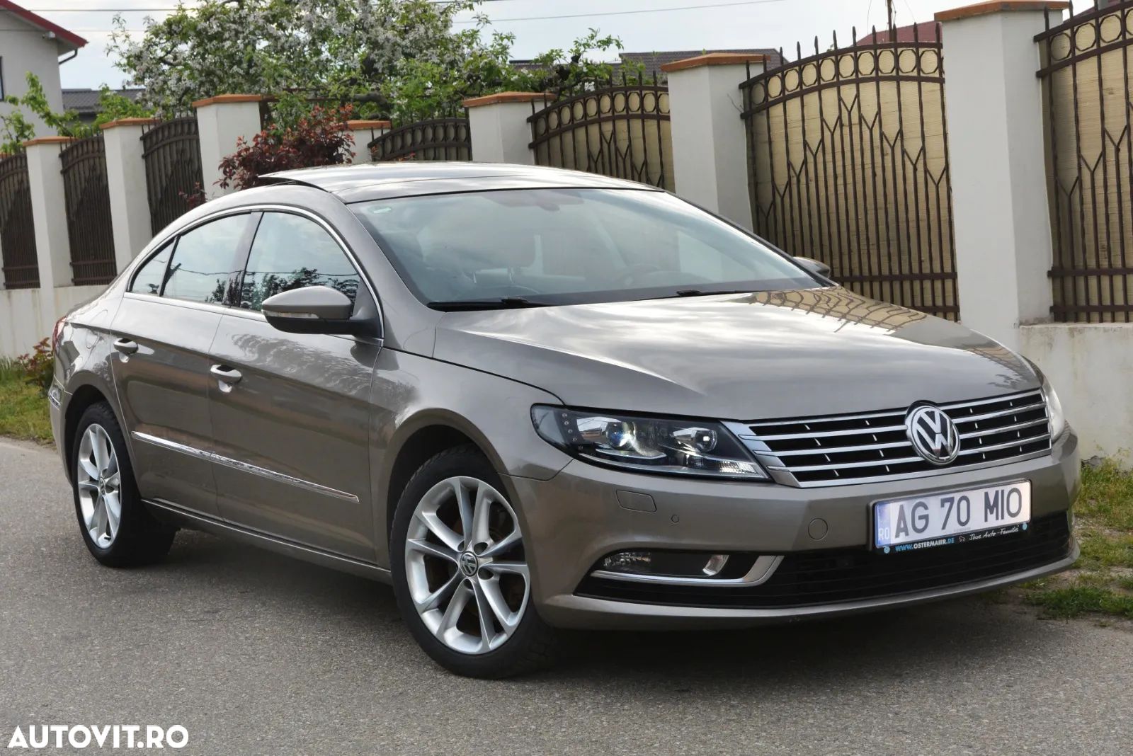Volkswagen Passat CC 2.0 TDI 4Motion BlueMotion Technology - 1