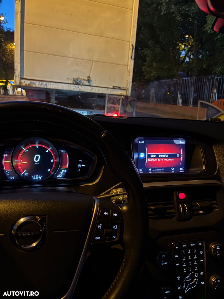 Volvo V40 D2 Basic - 16