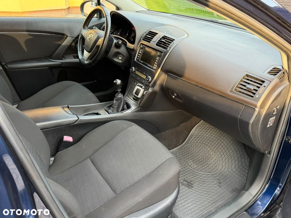 Toyota Avensis 2.0 D-4D Sol+NAVI - 8