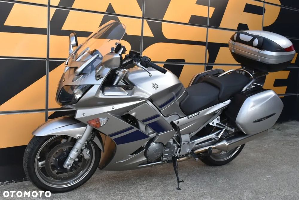 Yamaha FJR - 7