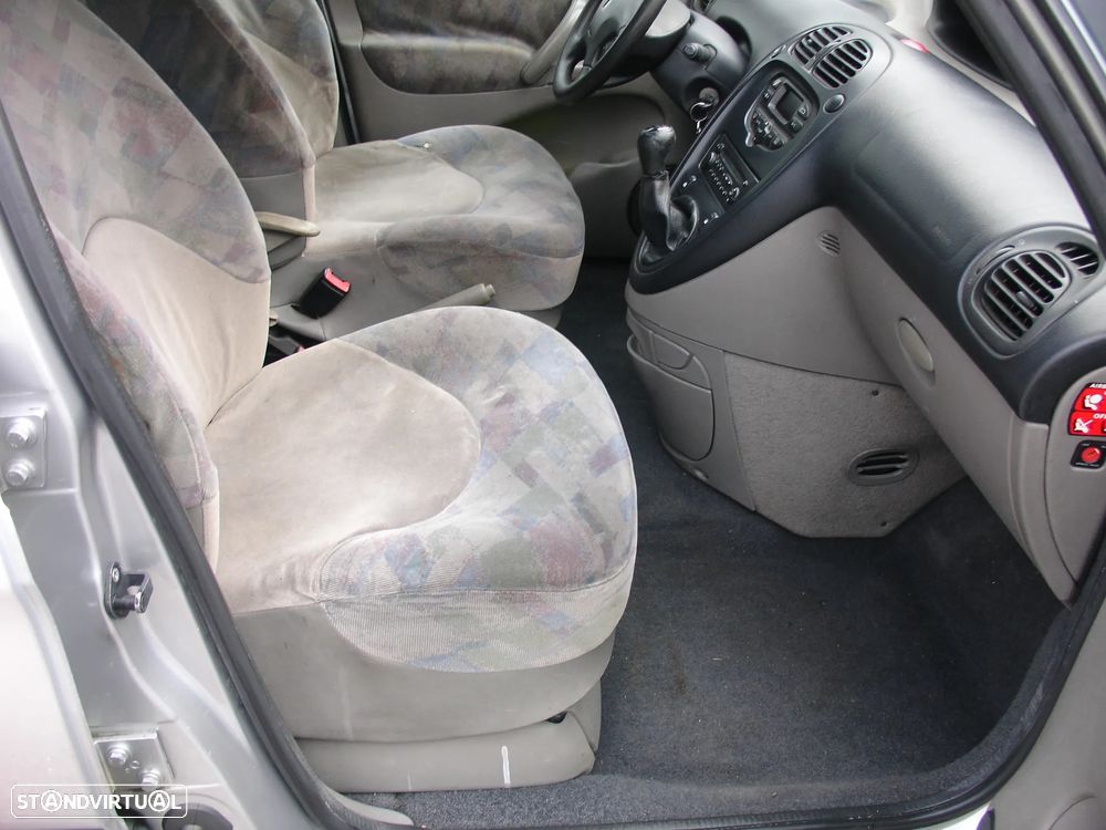 Citroën Xsara Picasso 2.0 HDi SX - 6