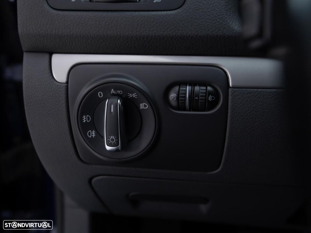 VW Golf Variant 1.9 TDi BlueM Confortline - 11