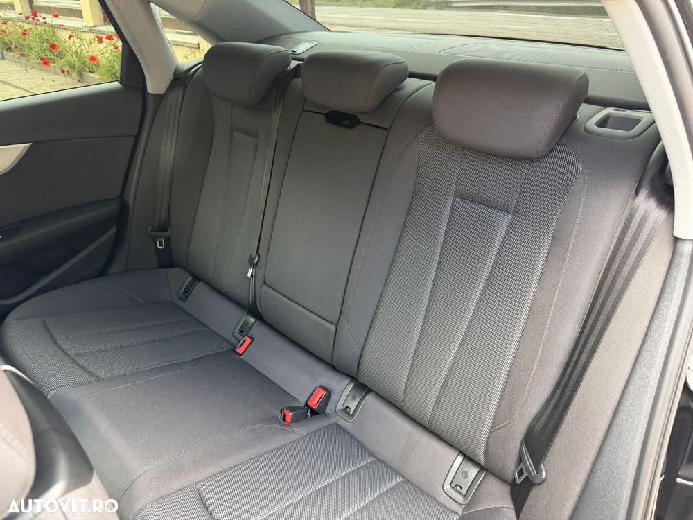 Audi A4 Limuzina 30 TDI S tronic advanced - 17